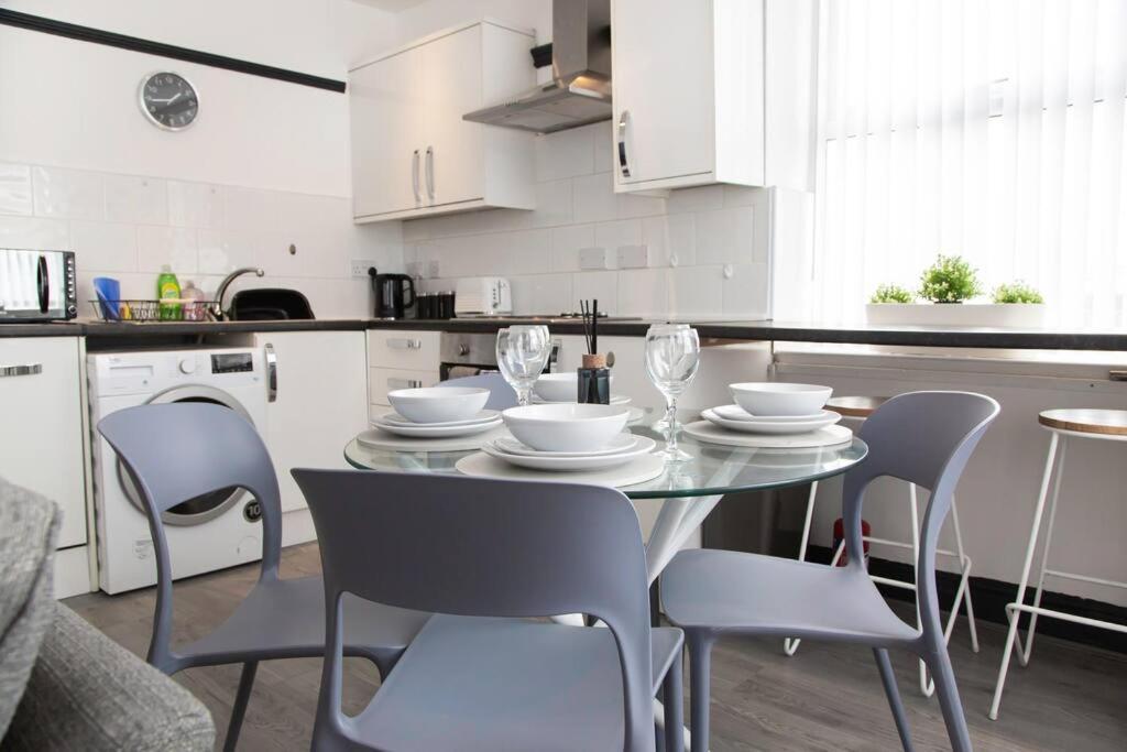 Bootle, Liverpool Modern 1Bed Ft Apartment Екстериор снимка