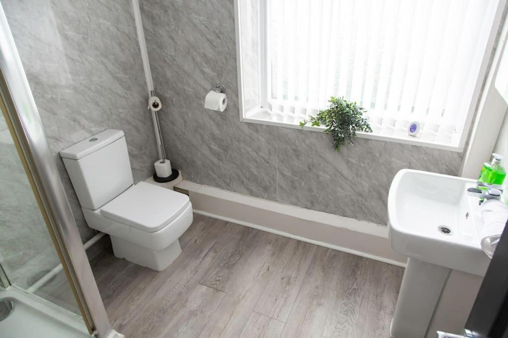 Bootle, Liverpool Modern 1Bed Ft Apartment Екстериор снимка