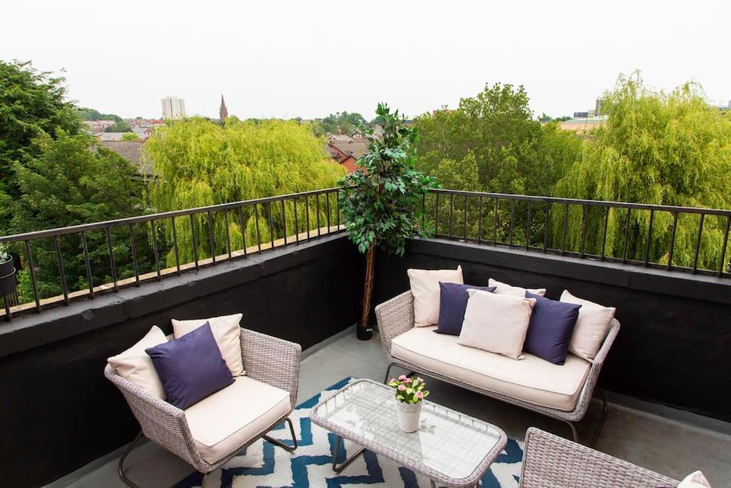 Bootle, Liverpool Modern 1Bed Ft Apartment Екстериор снимка